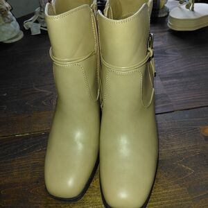Croft & Barrow Tan Ankle Boots